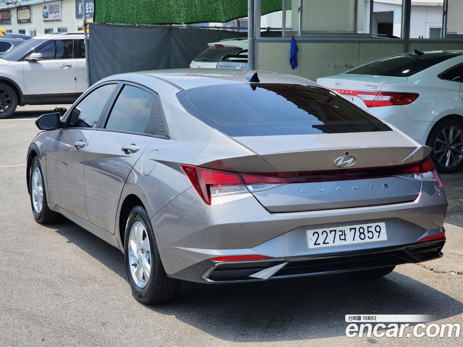 Hyundai Avante 1.6