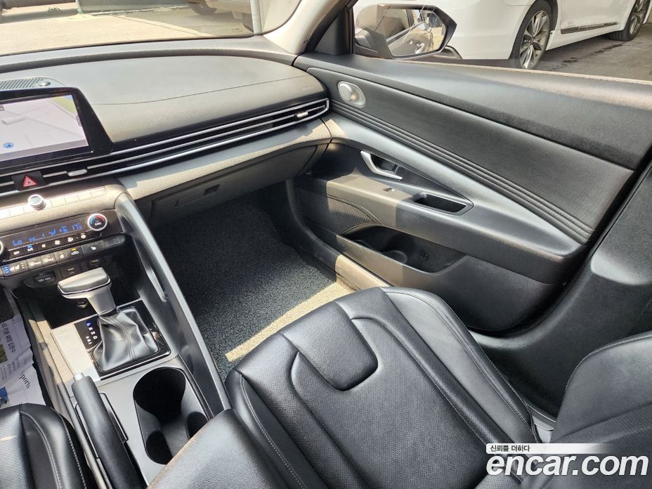 Hyundai Avante 1.6