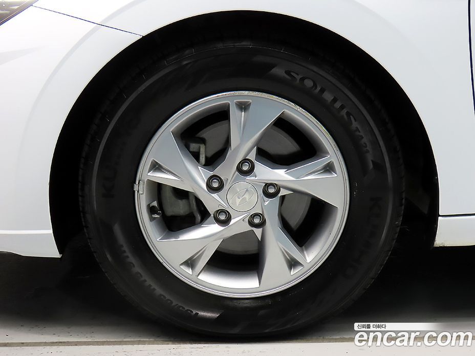 Hyundai Avante 1.6