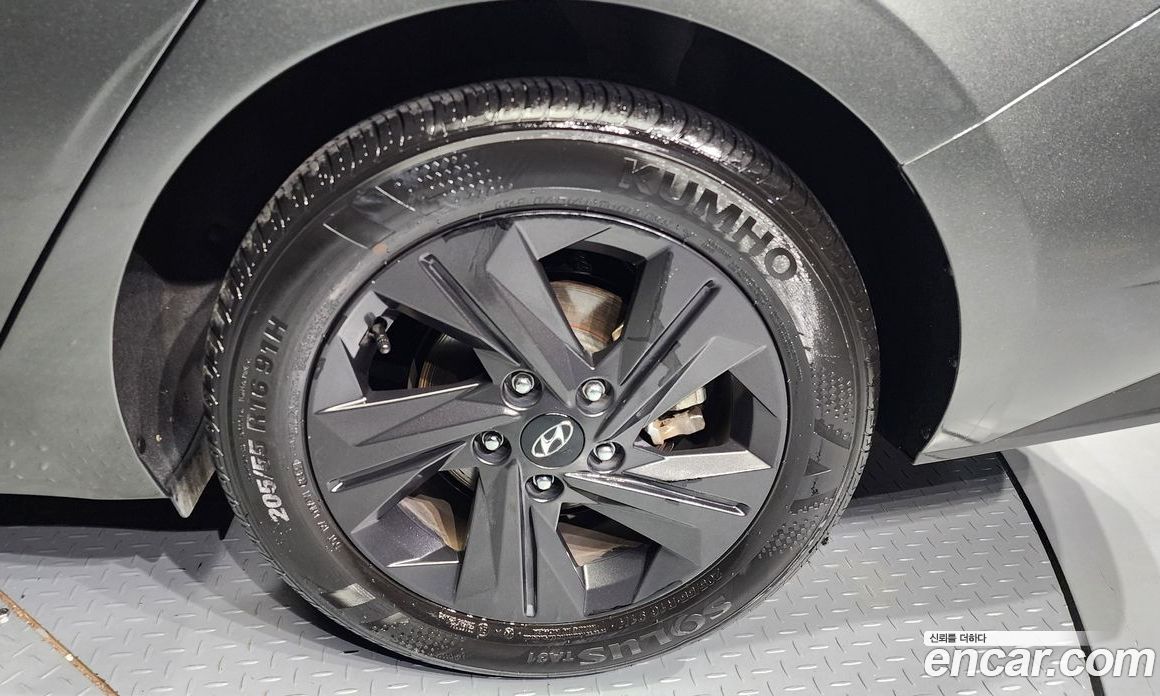 Hyundai Avante 1.6