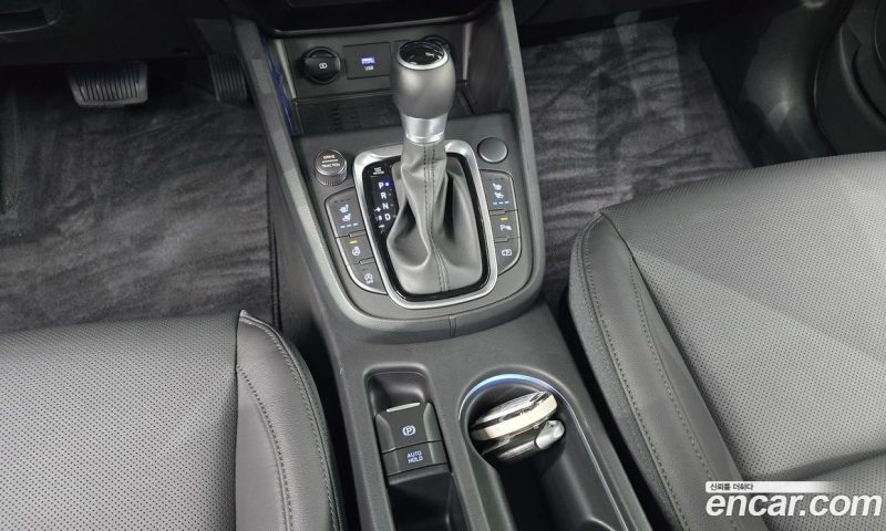 Hyundai Kona Gasoline 1.6 Turbo 2WD