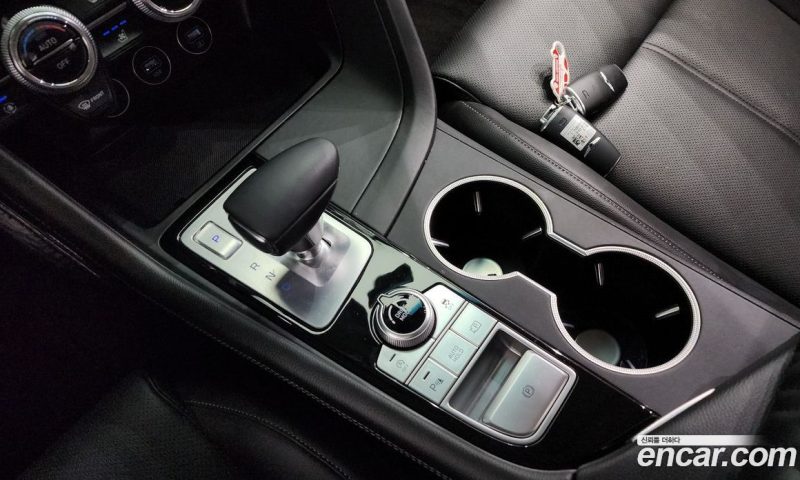 Genesis G70 Gasoline 2.0T 2WD