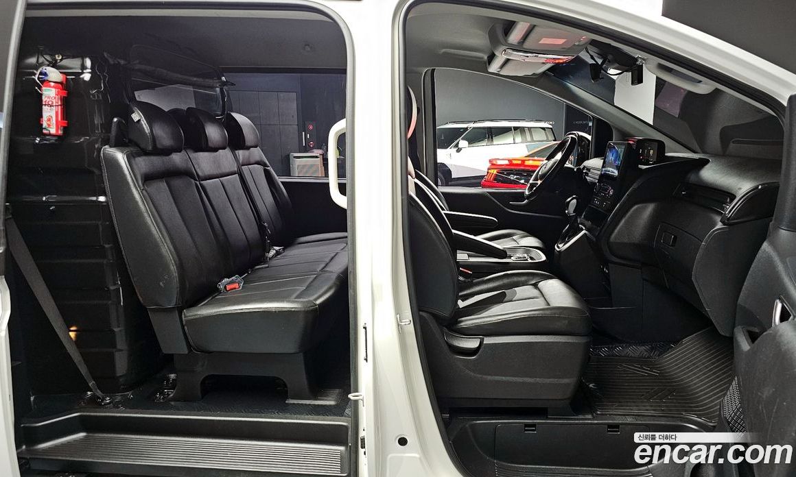 Hyundai Staria Cargo 5-Seater