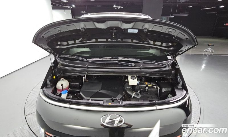 Hyundai Staria Cargo 5-Seater