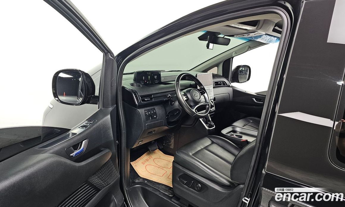 Hyundai Staria Cargo 5-Seater