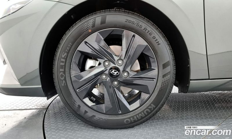 Hyundai Avante 1.6