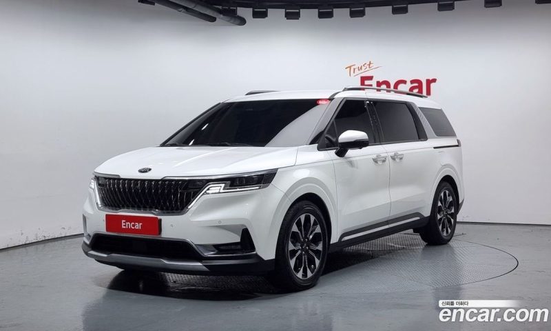 Kia Carnival 9-Seater Signature