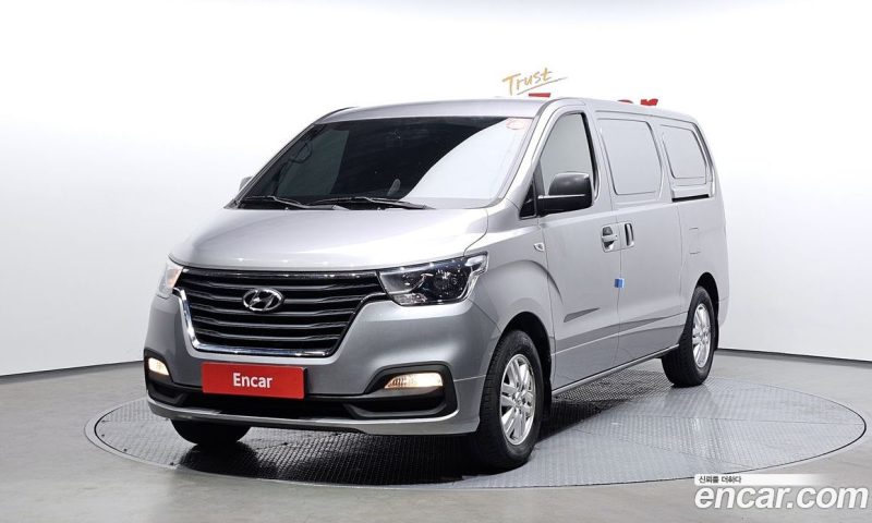 Hyundai Starex Van 3-Seater