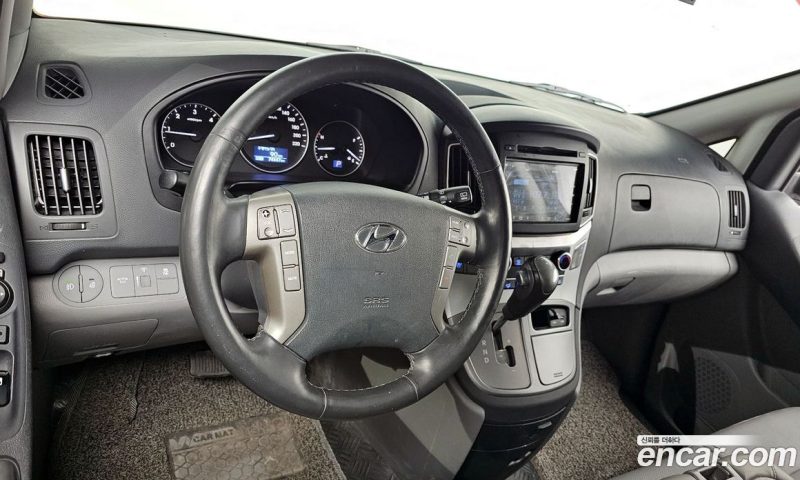 Hyundai Starex Van 3-Seater