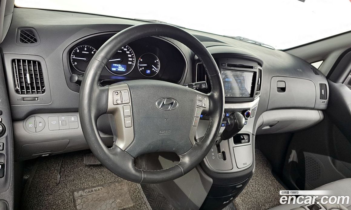 Hyundai Starex Van 3-Seater