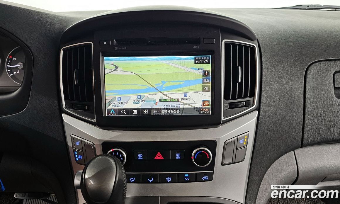 Hyundai Starex Van 3-Seater
