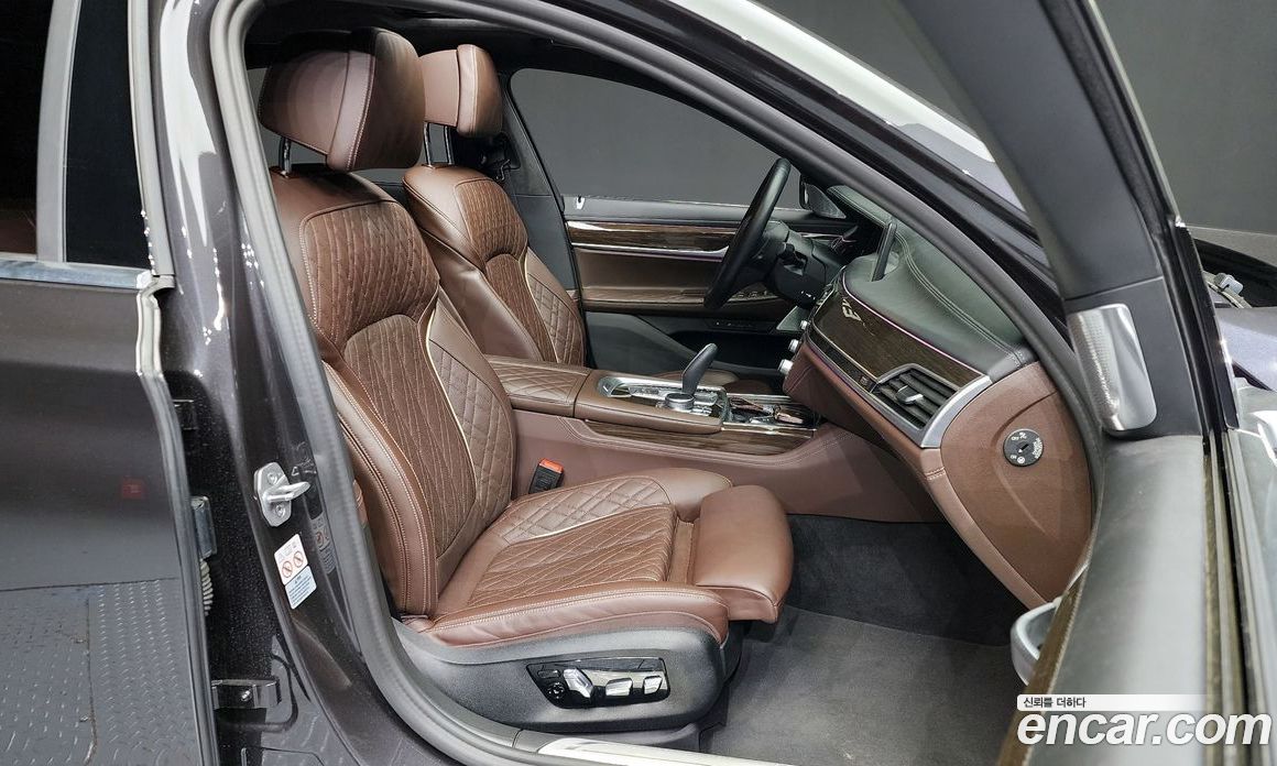 BMW 7-Series 730D xDrive Design Pure Excellence