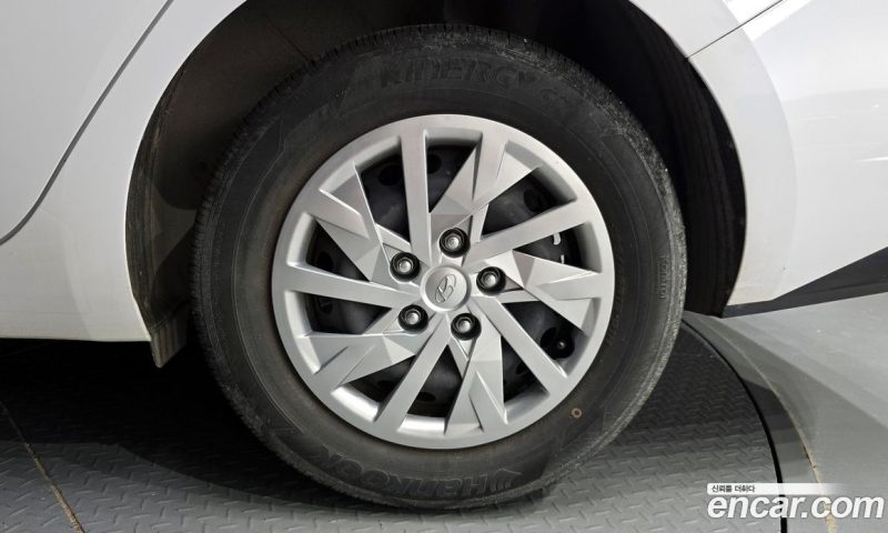 Hyundai Avante 1.6