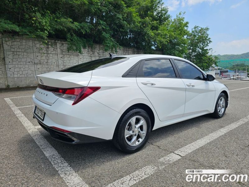 Hyundai Avante 1.6