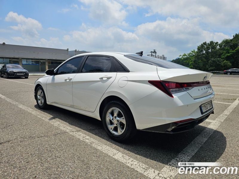 Hyundai Avante 1.6