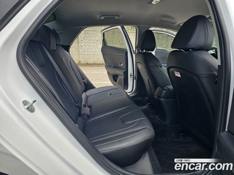 Hyundai Avante 1.6
