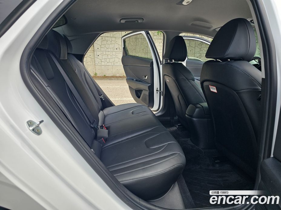 Hyundai Avante 1.6