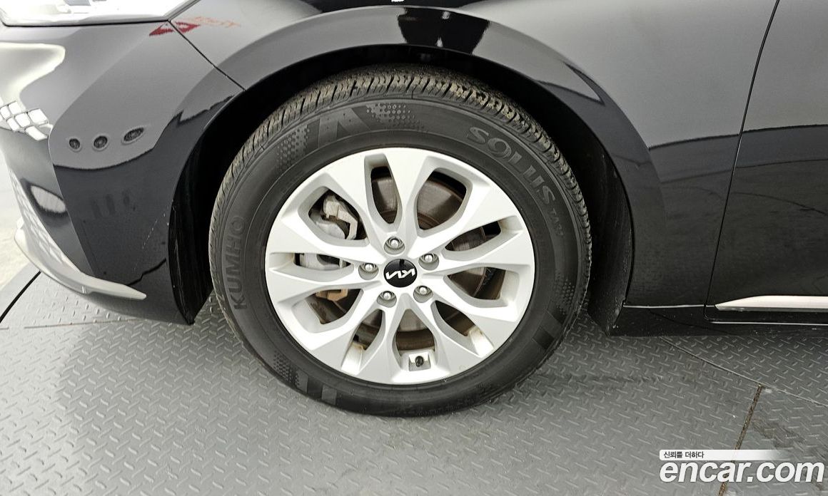 Kia K8 2.5 Gasoline 2WD
