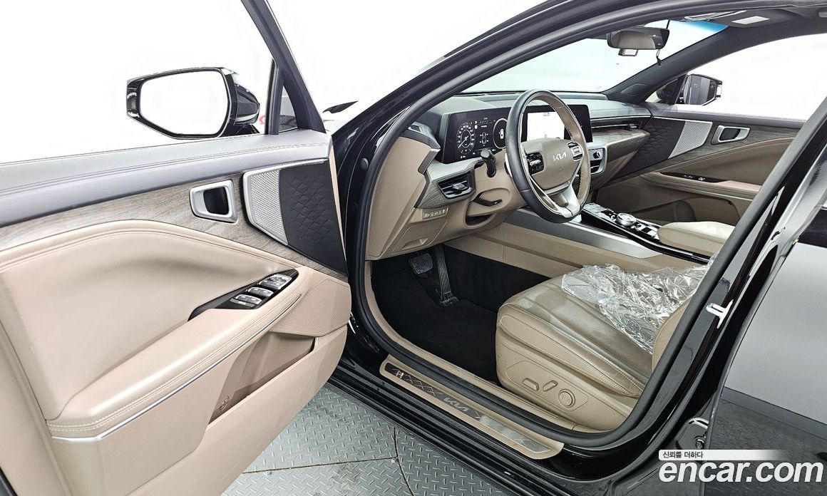 Kia K8 2.5 Gasoline 2WD