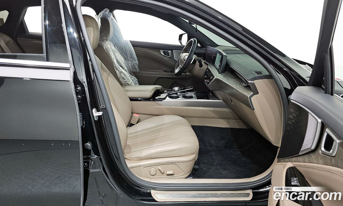 Kia K8 2.5 Gasoline 2WD