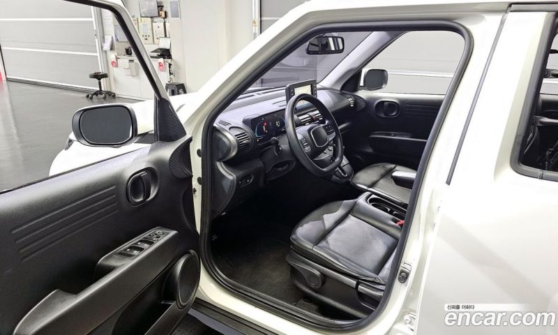 Hyundai Casper Van
