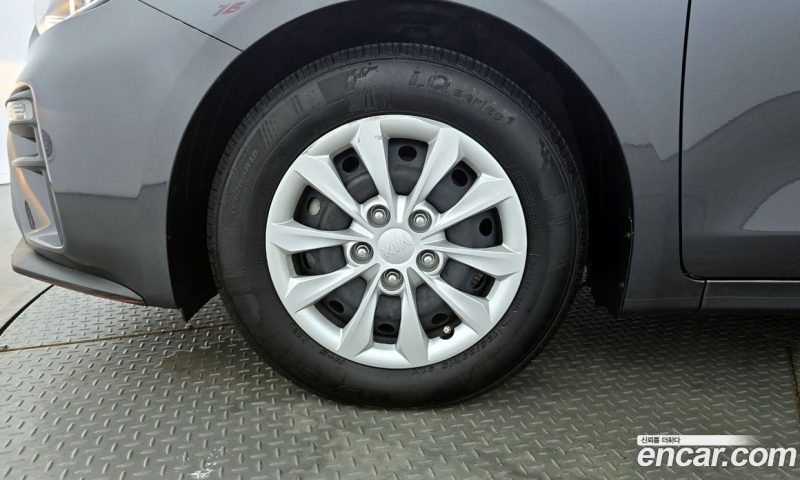 Kia K3 Standard