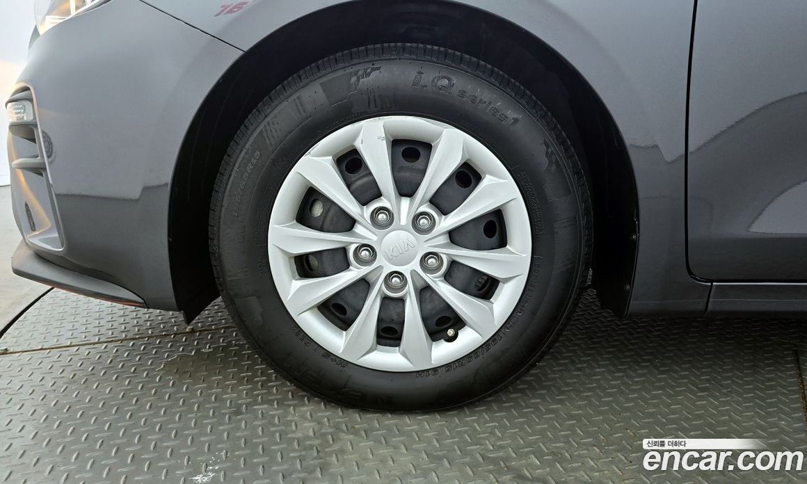 Kia K3 Standard