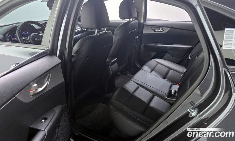 Kia K3 Standard