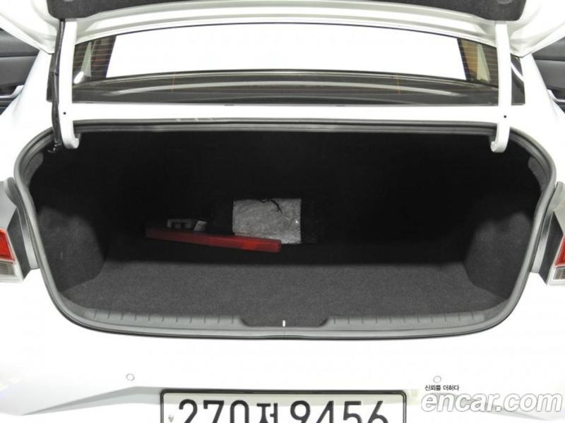 Hyundai Avante 1.6