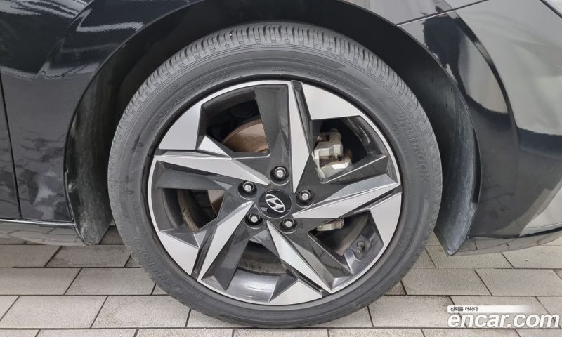 Hyundai Avante 1.6