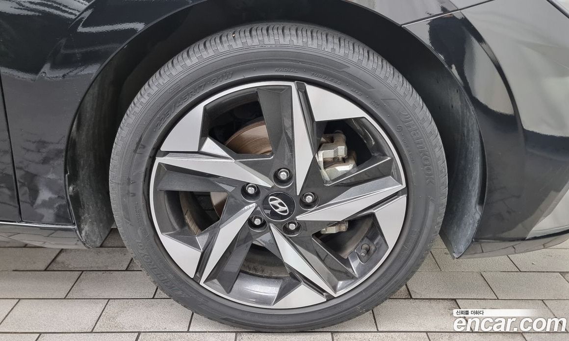 Hyundai Avante 1.6