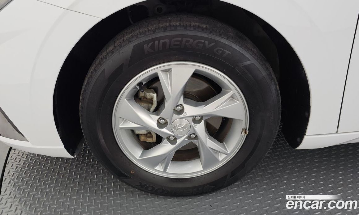 Hyundai Avante 1.6