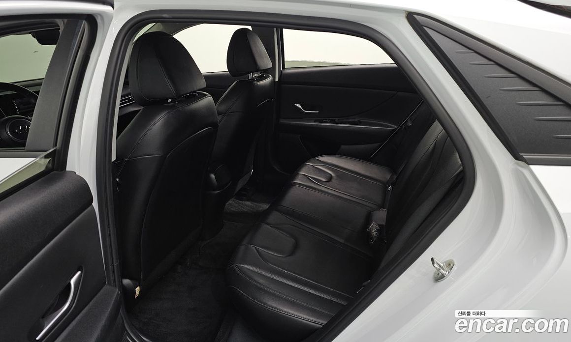 Hyundai Avante 1.6