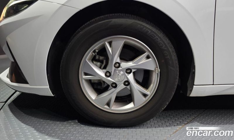 Hyundai Avante 1.6