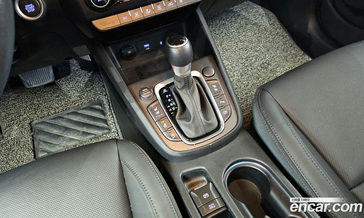 Hyundai Kona Gasoline 1.6 Turbo 2WD