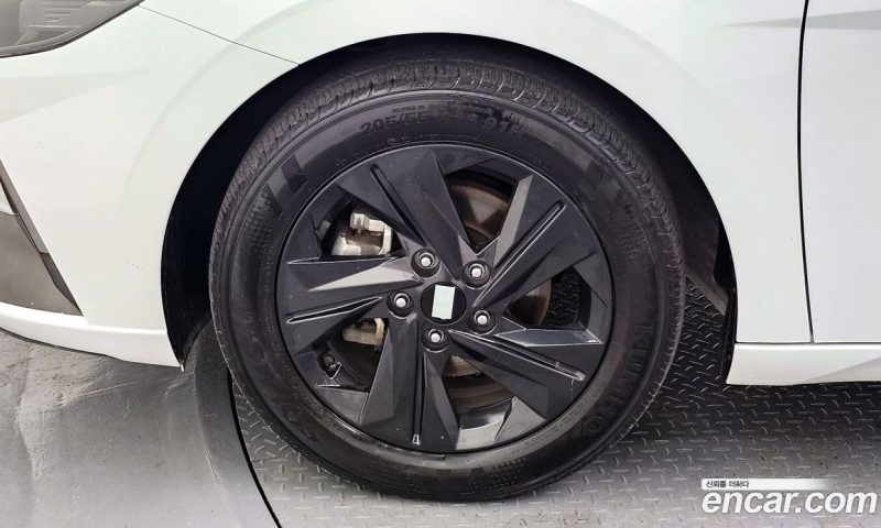 Hyundai Avante 1.6