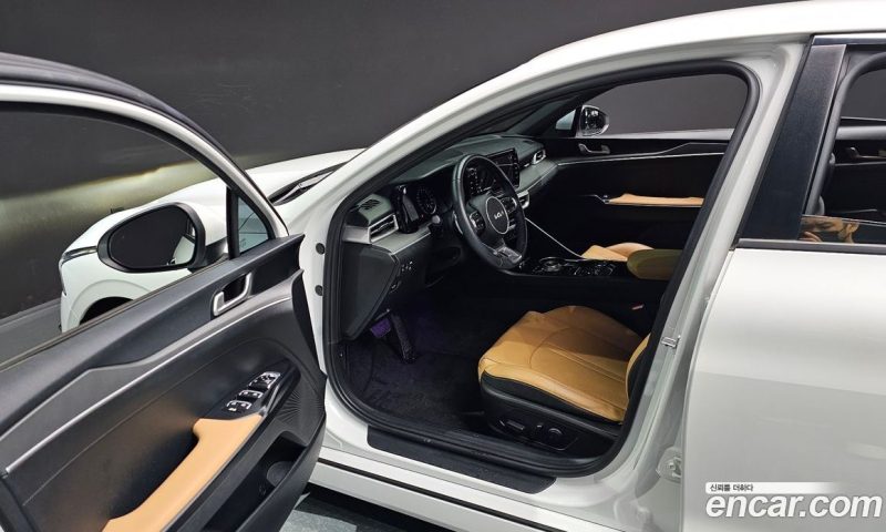 Kia K5 2.0