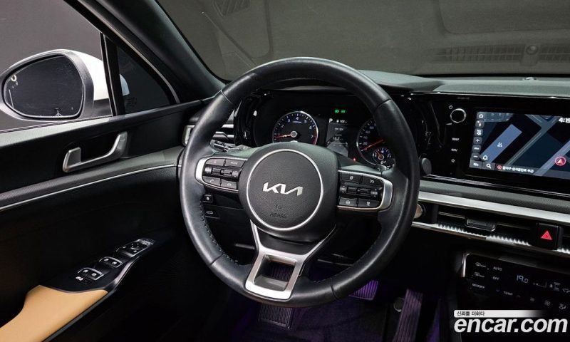 Kia K5 2.0
