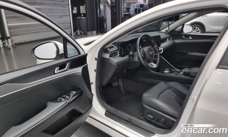 Kia K5 2.0
