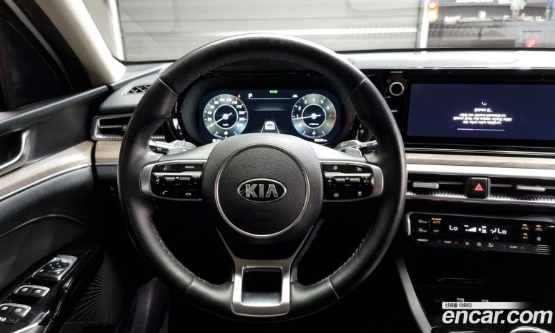 Kia K5 2.0