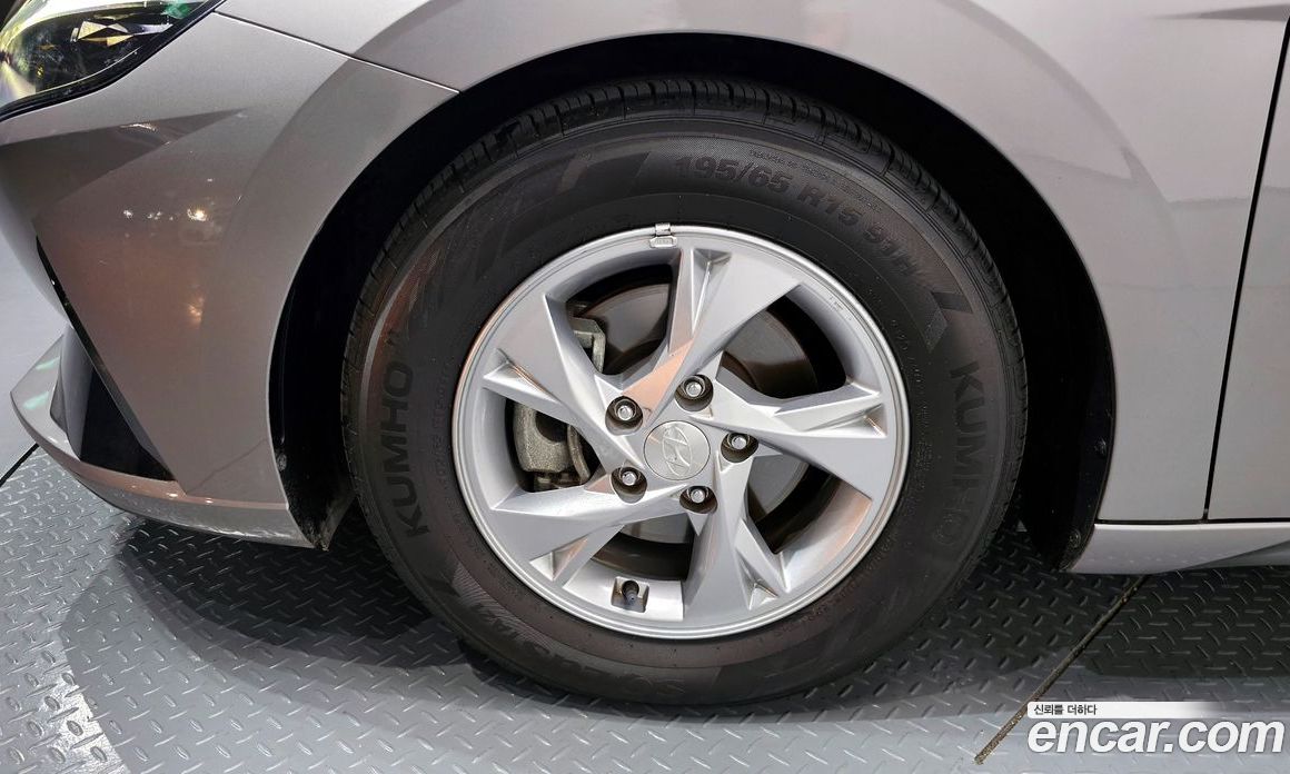 Hyundai Avante 1.6