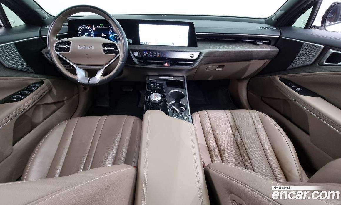 Kia K8 2.5 Gasoline 2WD
