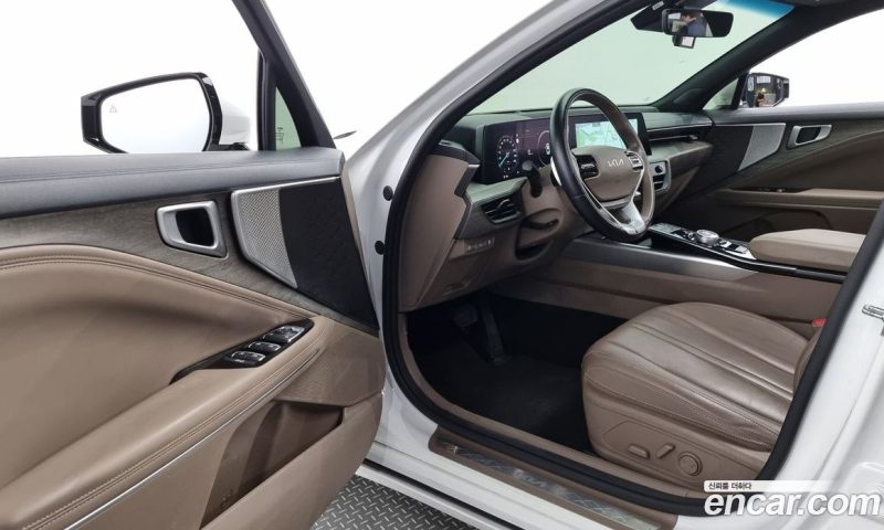 Kia K8 2.5 Gasoline 2WD
