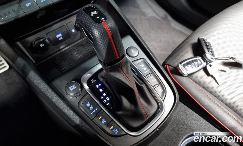 Hyundai Kona Gasoline 1.6 Turbo 4WD