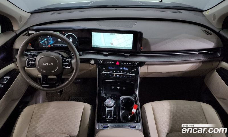 Kia Carnival 9-Seater Signature