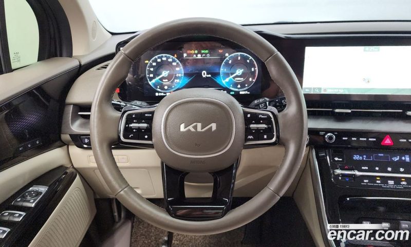 Kia Carnival 9-Seater Signature