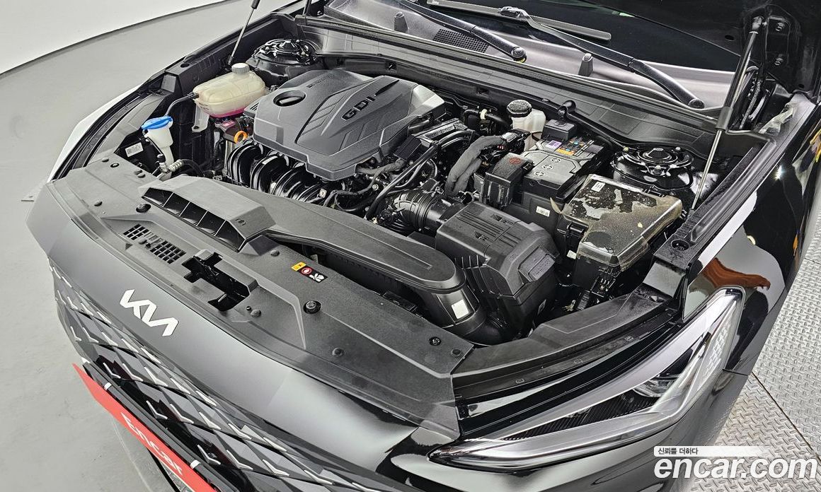 Kia K8 2.5 Gasoline 2WD