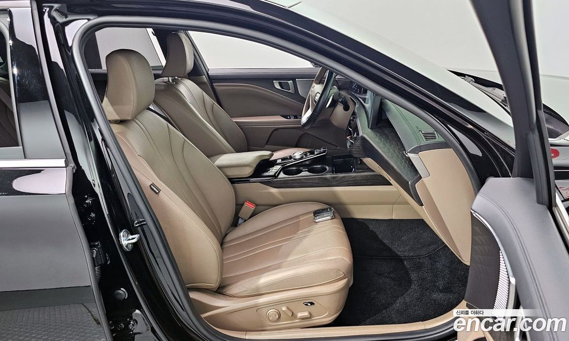 Kia K8 2.5 Gasoline 2WD