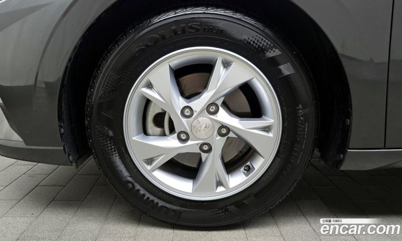 Hyundai Avante 1.6