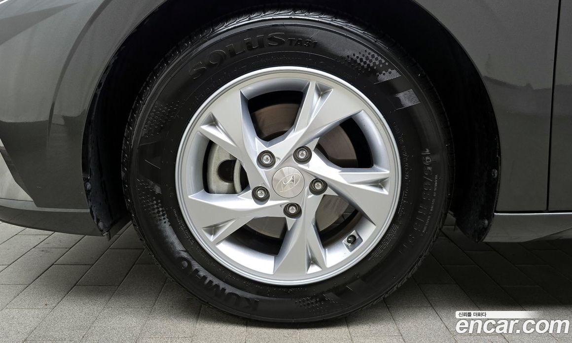 Hyundai Avante 1.6